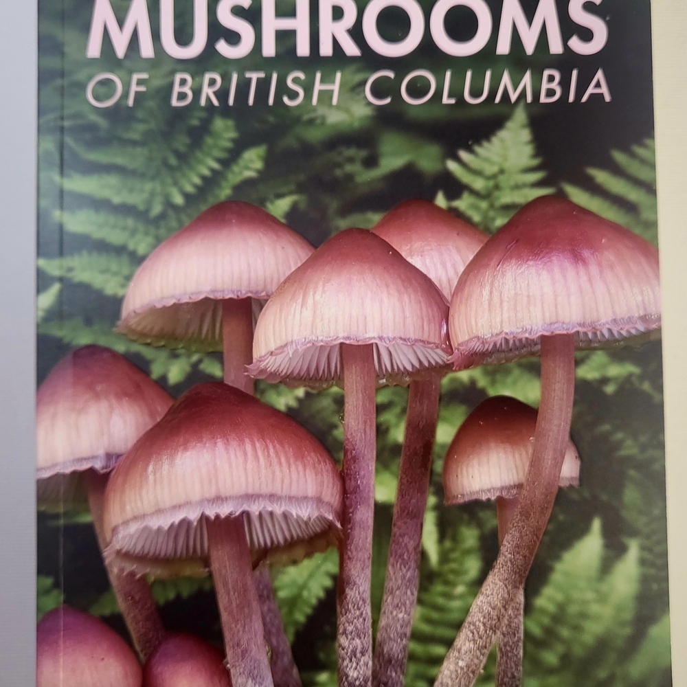 Mushrooms of British Columbia - Royal Bc Museum Handbook - Picture 2 of 2